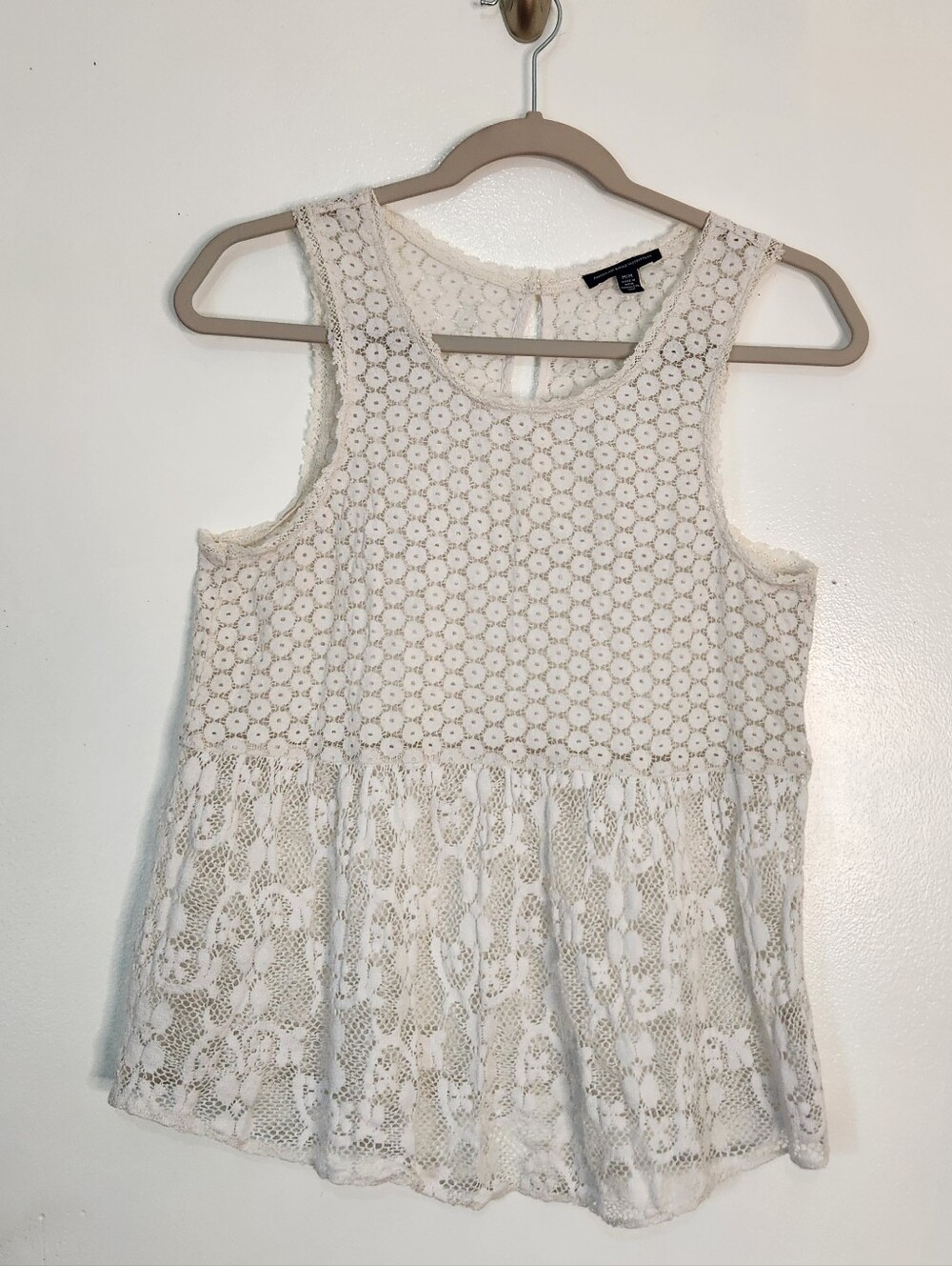 American Eagle Ivory Babydoll Top Medium Tiered Lace Trim Boho Layering Romantic